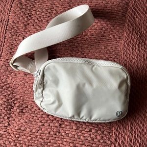 Lululemon Belt Bag - Opal